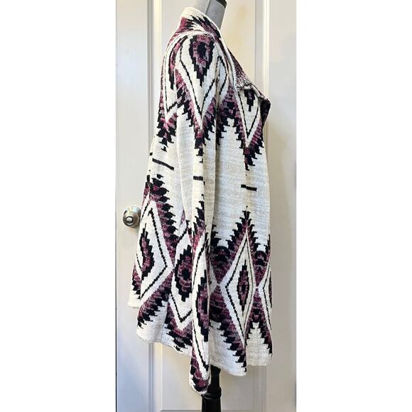 Maurices Womens Sweater Cardigan Long Sleeve Geometric Aztec Cream Pink Size 1 - Picture 2 of 9